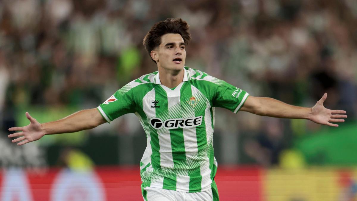 La primera gran 'faena' de Morante con el Betis