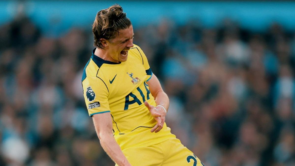 Gallagher 'muerde' y el Tottenham sale del 'pozo'