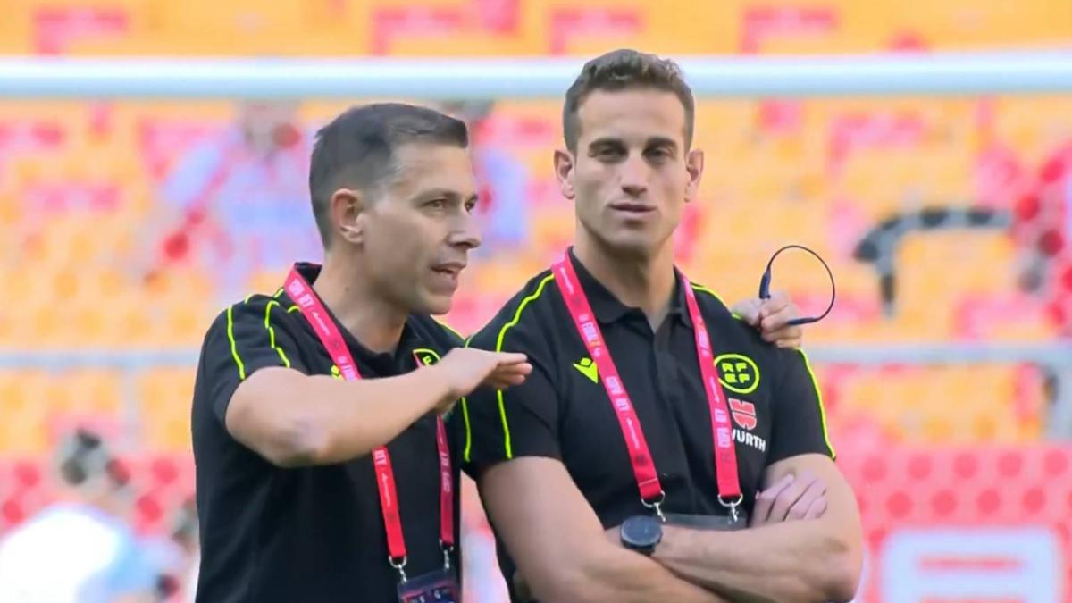 La viral arenga de Cordero Vega a Alberola Rojas antes de la final: "Es tu puñetero partido, dales fiesta"