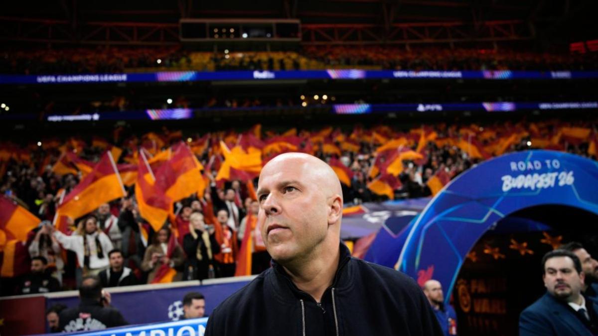 Slot: "Siento el apoyo de los aficionados y los dueños"