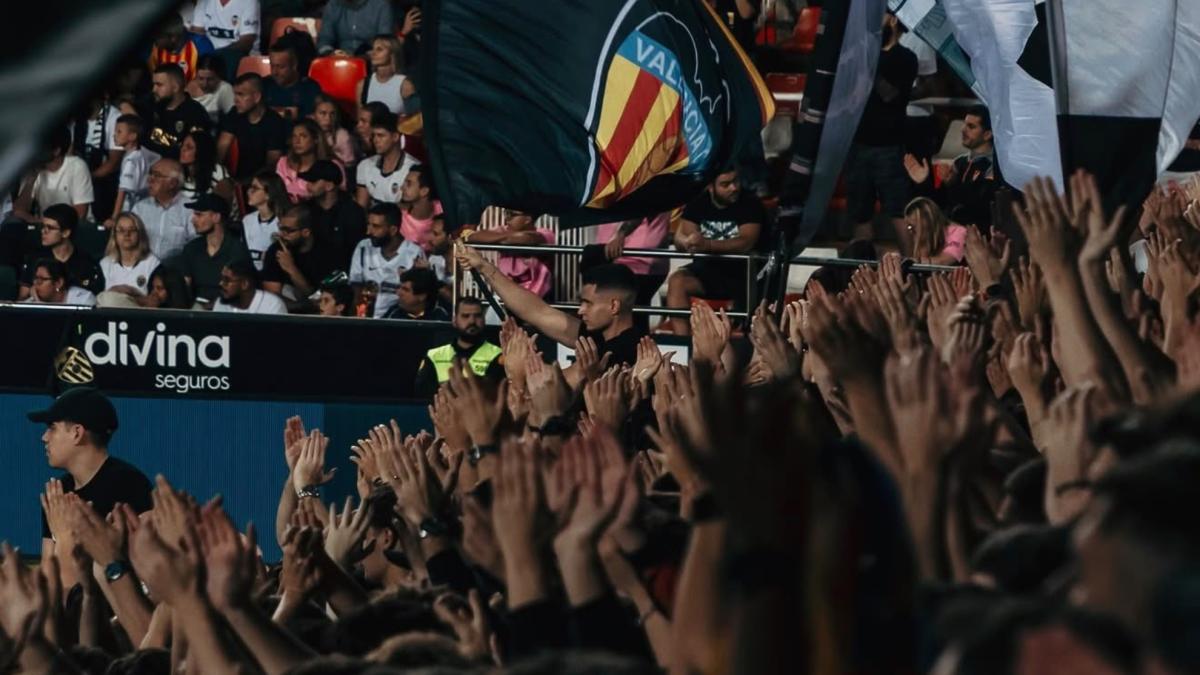 La tortura de la grada de Mestalla a Hugo Duro
