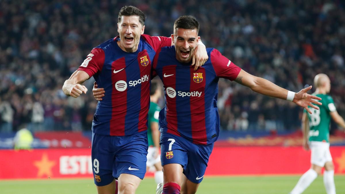 A vueltas con el delantero