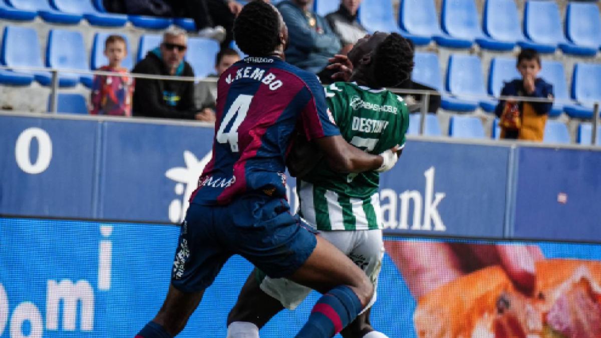 'Destiny' fatal para el Huesca ante el Antequera