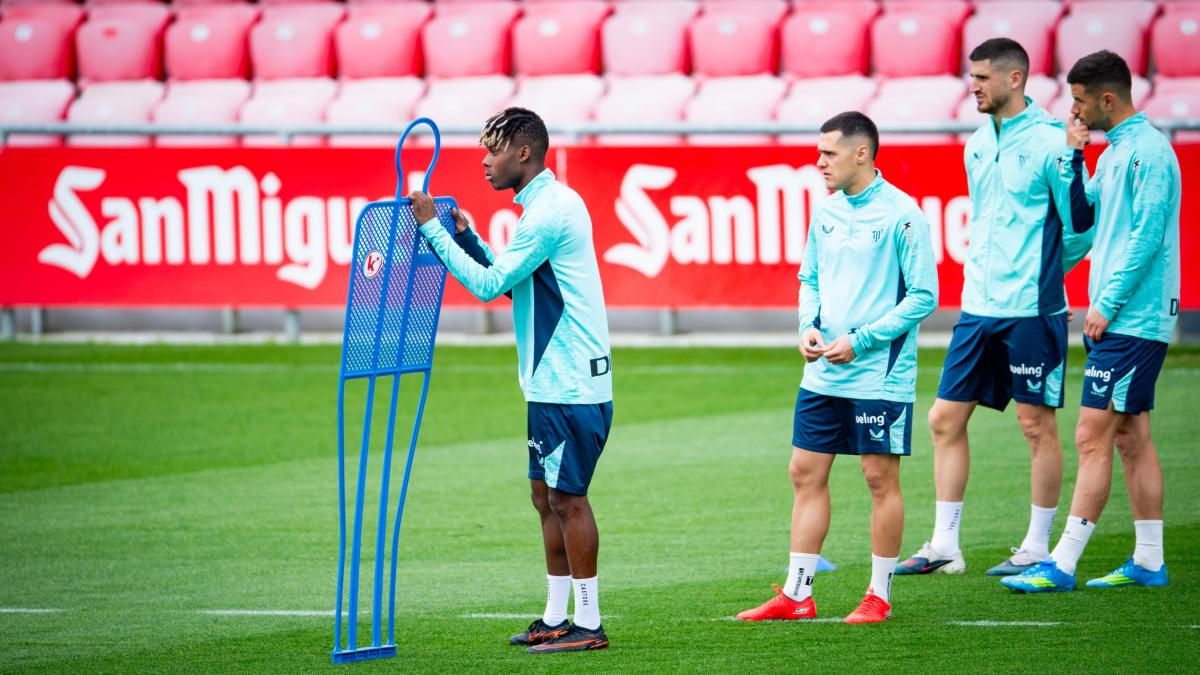 Cumbre alrededor de Nico en Lezama