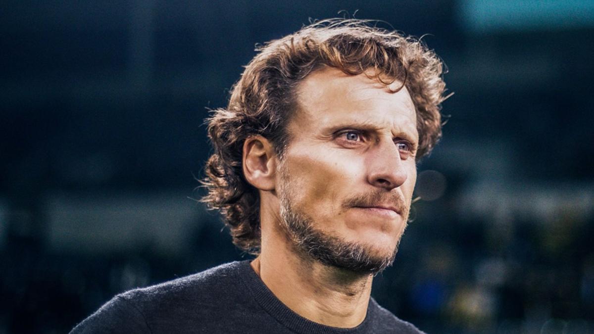 Forlán se presenta con la 'Celeste': "Valverde nos tiene malacostumbrados"