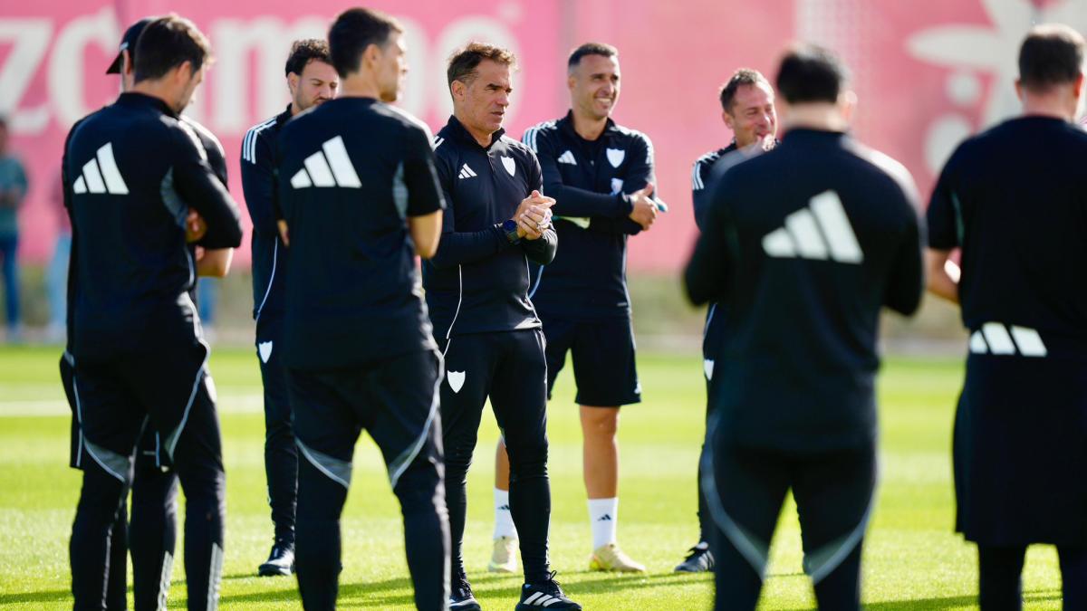 García Plaza prepara la visita al Celta con cinco bajas en el entrenamiento