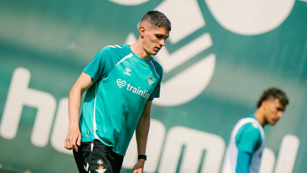 El Betis y el Sporting de Portugal cierran el traspaso de Altimira