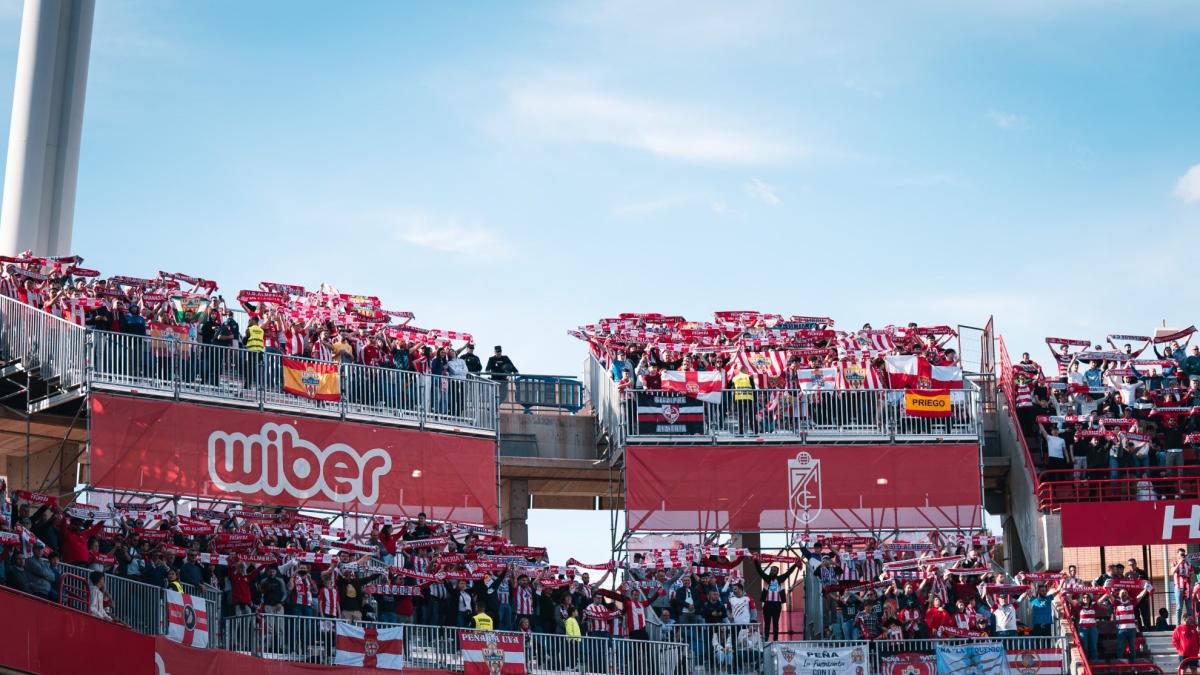 El Almería no estará solo en Granada