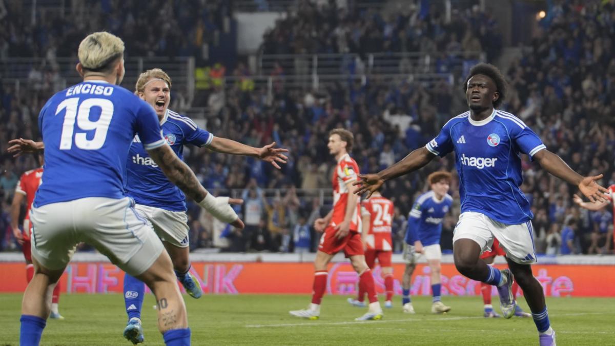 El Estrasburgo remonta la eliminatoria y pone la vista en el Rayo Vallecano