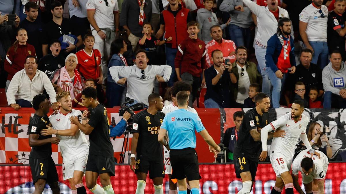 Aplazado hasta septiembre el juicio al aficionado del Sevilla que llamó "mono" a Vinícius