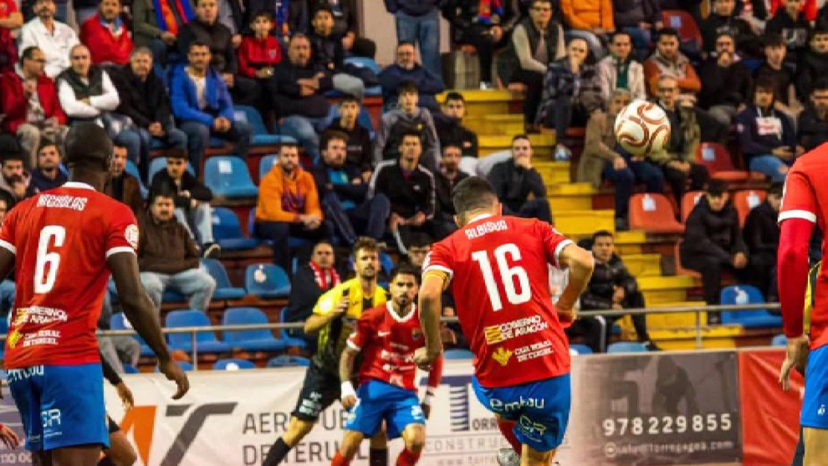 Goyo Medina salva al Teruel en el añadido