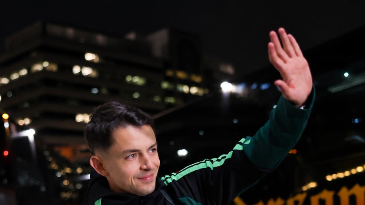 Fidalgo asume la exigencia de un Betis de Champions: "Somos ocho jugadores para tres posiciones"