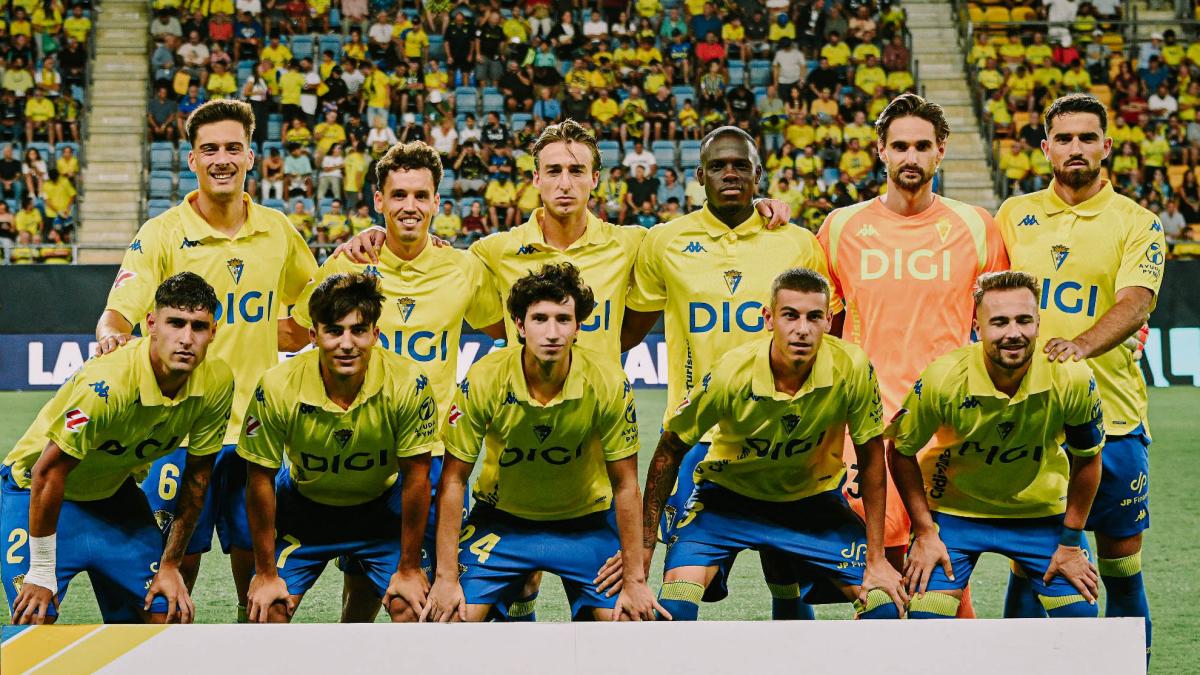 El Cádiz cambia la ilusión por la preocupación en sólo un año