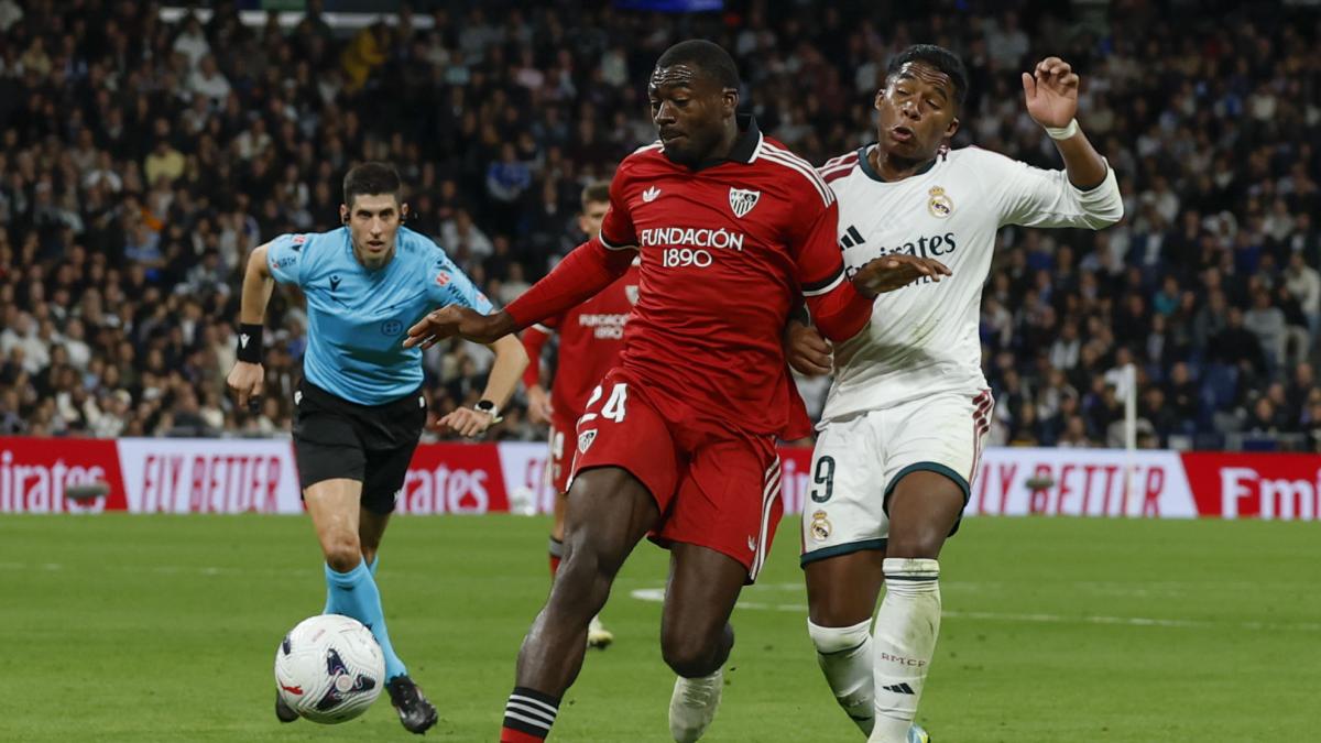 El equilibrio perfecto entre la base y los fichajes del Sevilla