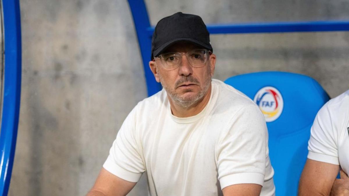 El entrenador del Ceuta pide "unidad" y "respuesta pacífica" ante la crisis migratoria