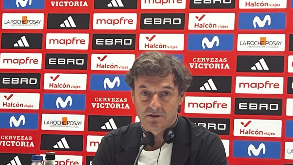 Santi Denia: "España es la mejor, pero nuestra idea es la de ganar el partido"