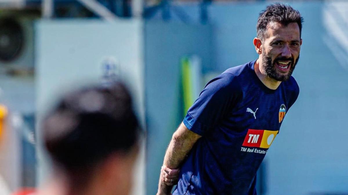 Corberán: "Siento al equipo como en la primera semana en la que entrené al Valencia"