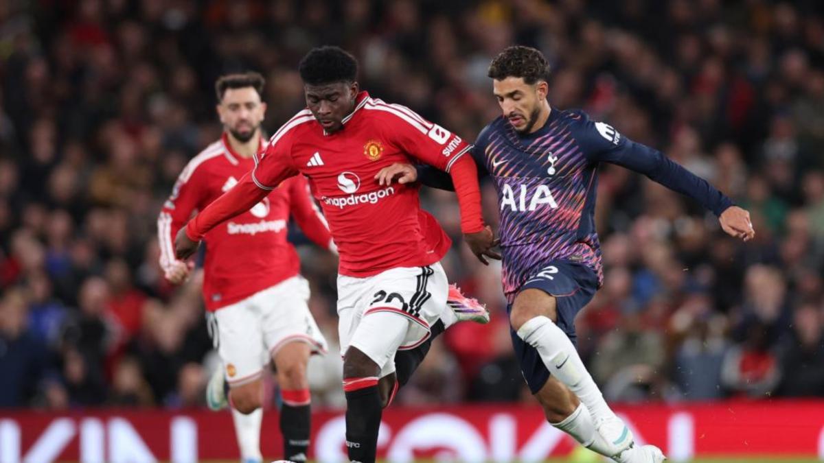 El cameo de Baleba ilusiona al United antes de viajar al Metropolitano: "Parecía Pogba y Casemiro en uno"