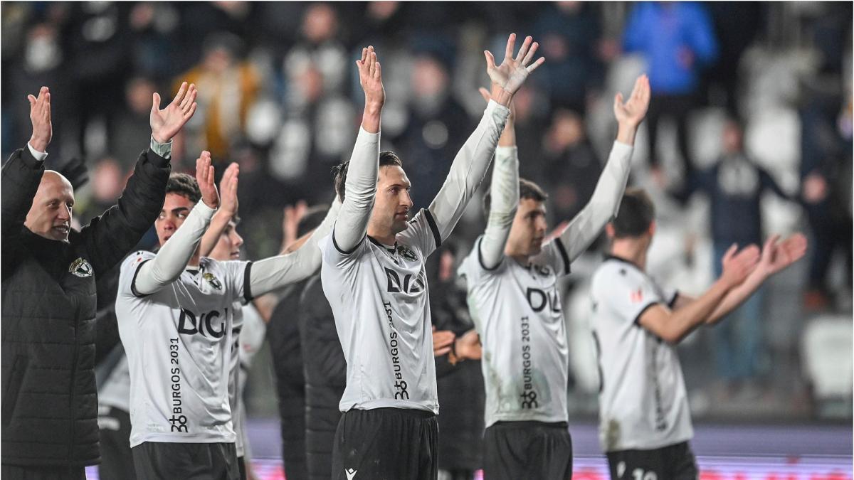 El Burgos golpea cuando más importa
