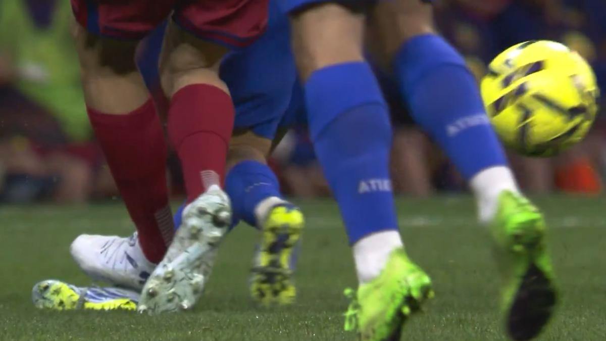 Tiempo de Revisión: "La acción de Gerard Martín tuvo que ser roja"