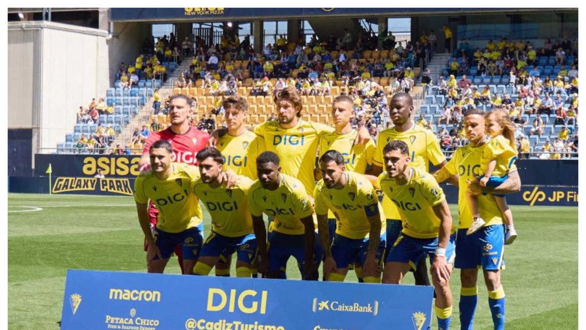 El Cádiz regala entradas para frenar el fantasma del descenso