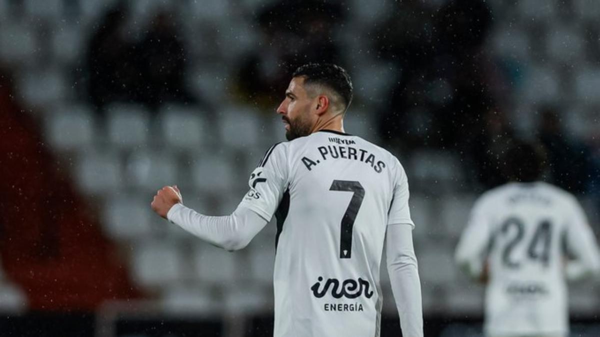 Las lesiones siguen en el Albacete: Puertas dice adiós a la temporada