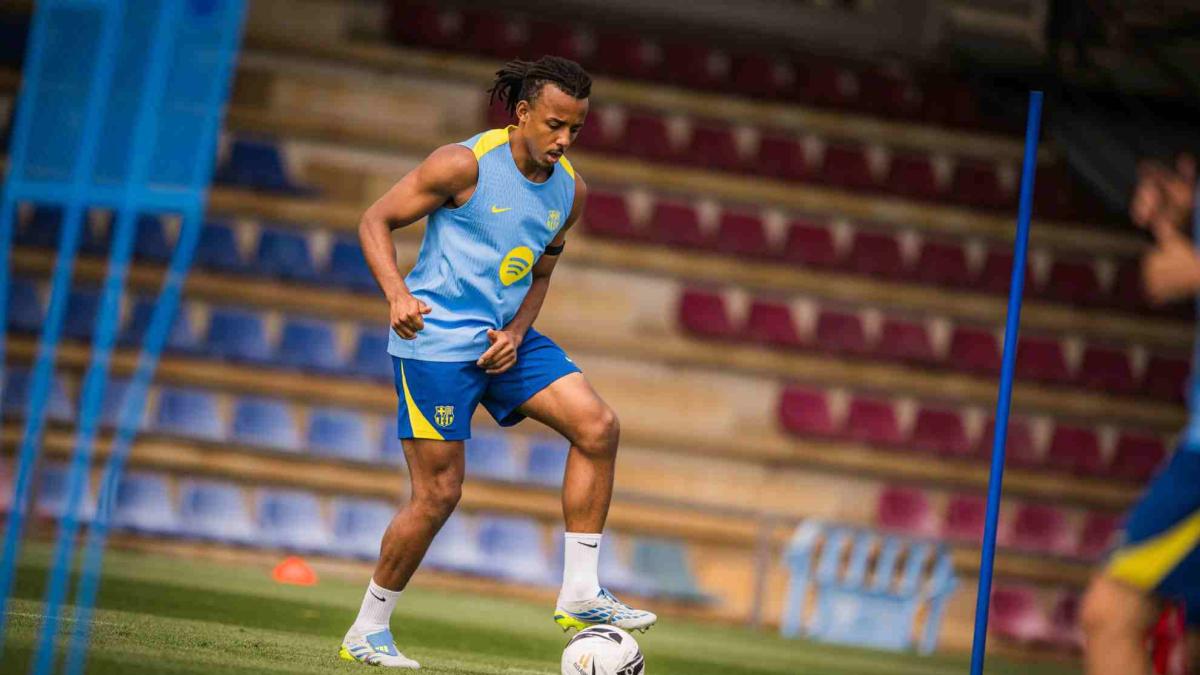 Koundé se incorpora al Barça: a Flick ya sólo le faltan algunos españoles