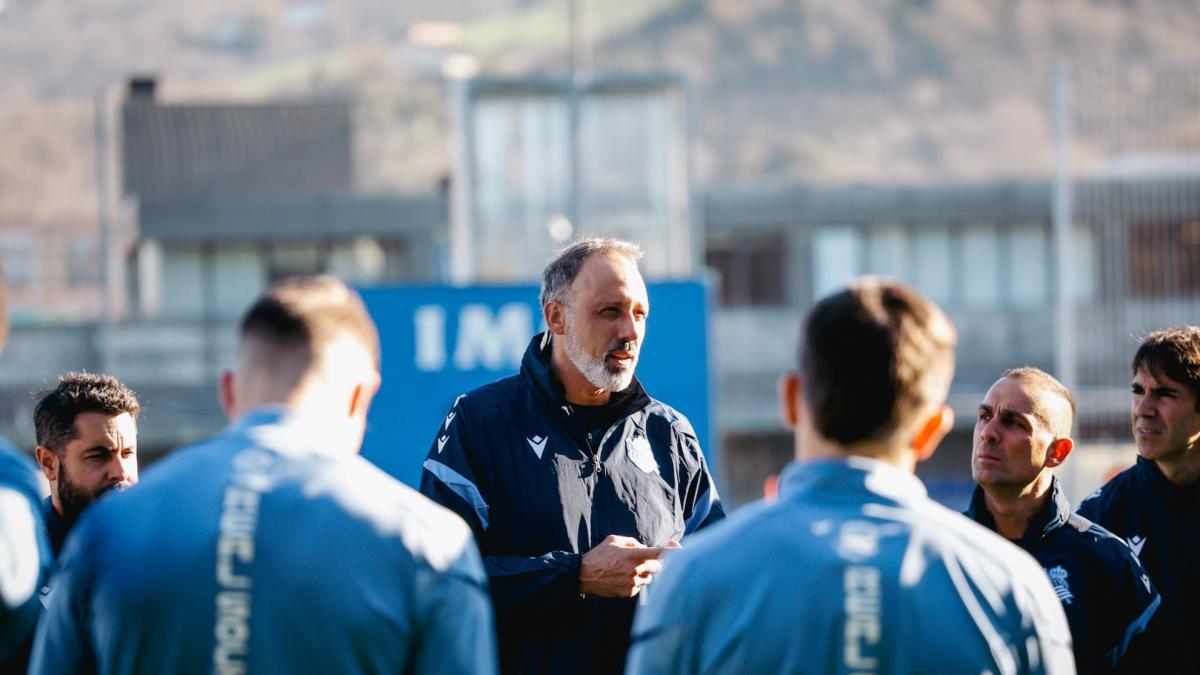 Matarazzo empezará su primera pretemporada con ocho días seguidos en Zubieta