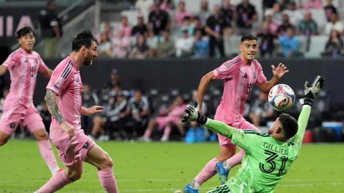 Leo Messi destroza a Montreal con un póker de goles
