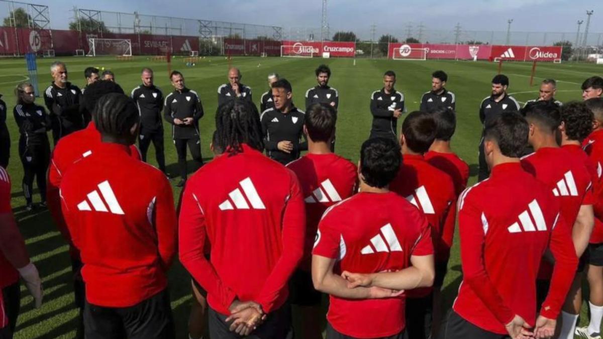 Las sanciones agravan los problemas del Sevilla