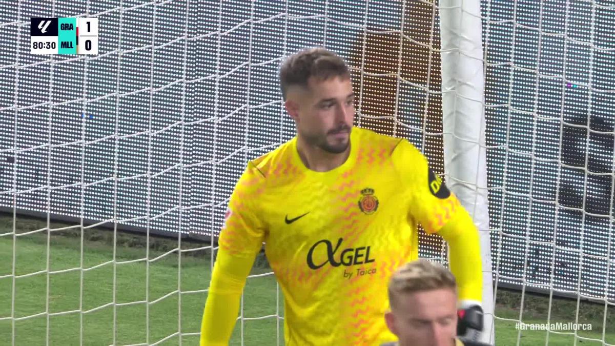 Polémico gol del Granada al Mallorca: "El arbitro pita y los jugadores se paran; es inexplicable"