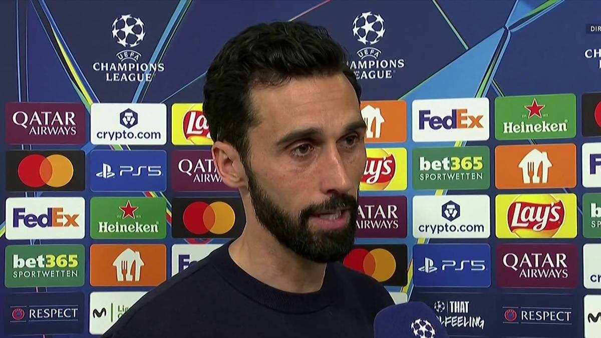 Arbeloa: "El arbitro ni sabía que tenía tarjeta y se ha cargado una eliminatoria"