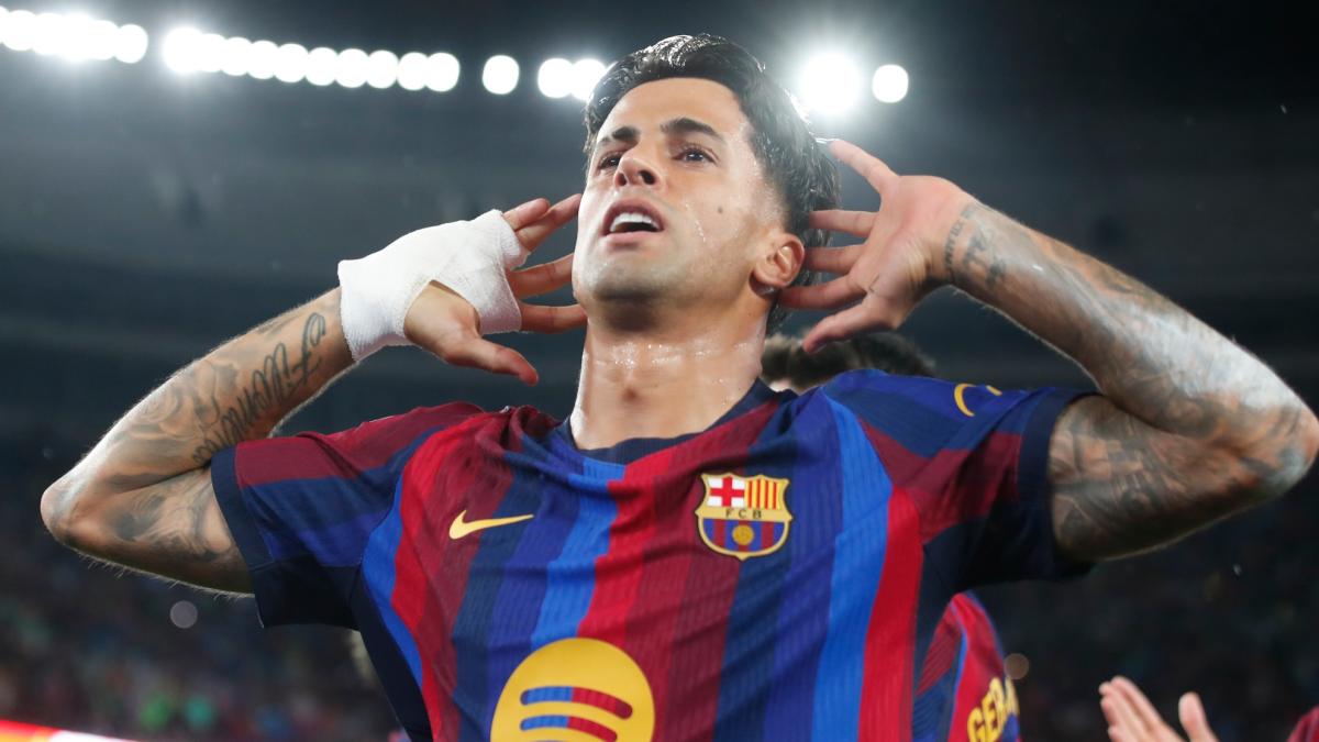 Joao Cancelo, el incombustible lateral del Barça
