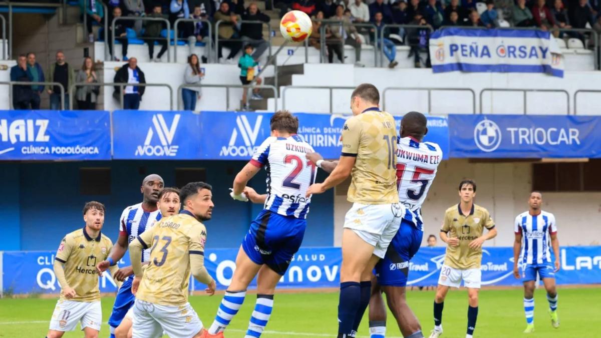 Unax le da una vida extra al Deportivo Guadalajara en Avilés