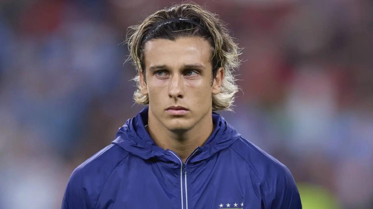 Quién es Agustín Canobbio, futbolista de Uruguay, que juega contra España: dónde juega y trayectoria