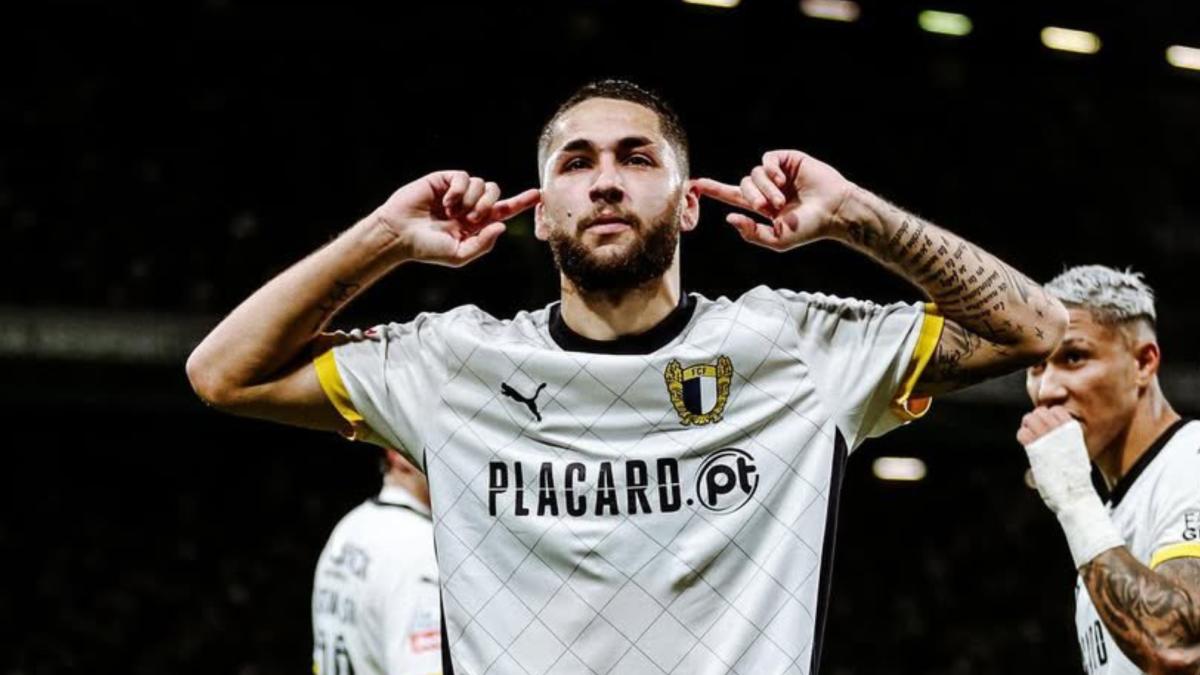 El 'mirlo' blanco que regresa con el equipo de moda de Portugal