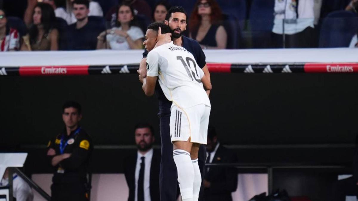 Y Mbappé firmó la paz con Arbeloa