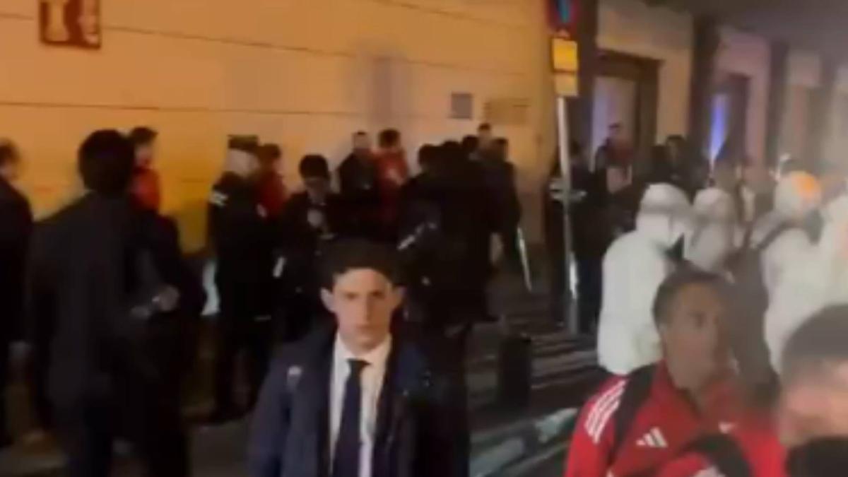 LaLiga condena los insultos y amenazas a los jugadores del Sevilla