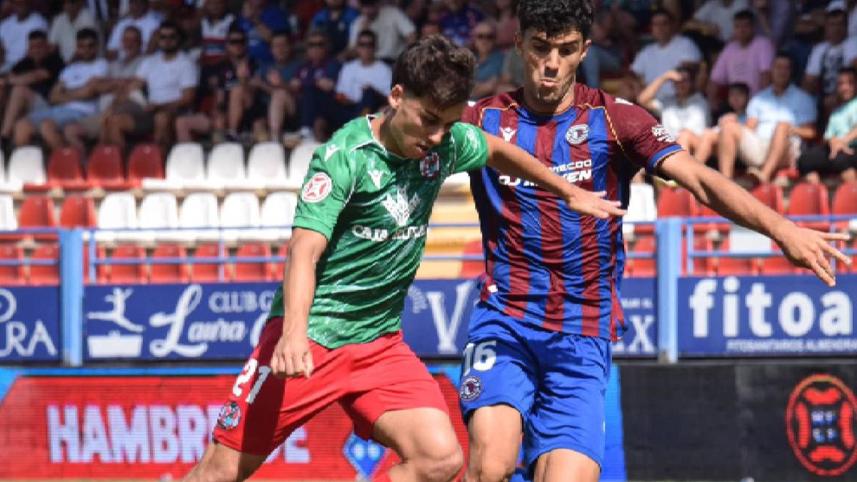Iker Piedra frenó al Extremadura