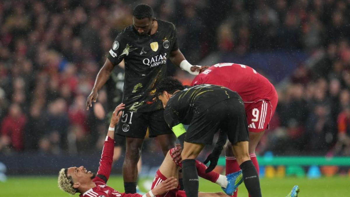 Alerta Mundial en Francia: Ekitike dice adiós tras romperse el Aquiles y preocupa Doué