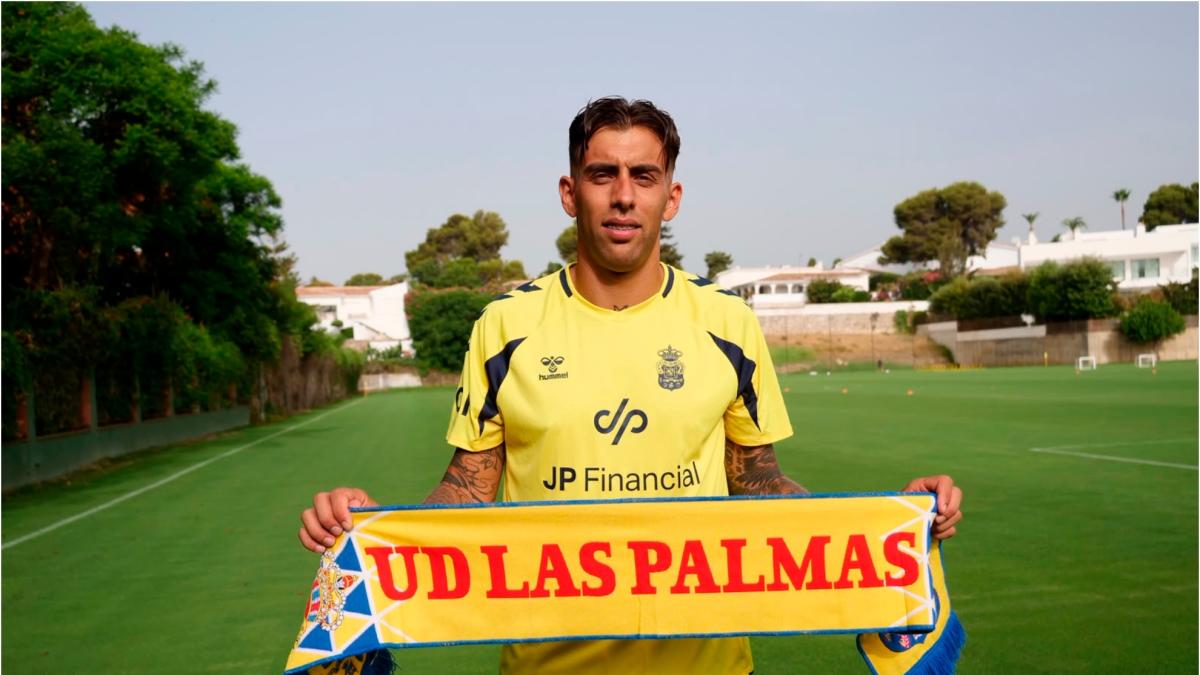 Jefté busca su sitio en el nuevo ataque de Las Palmas