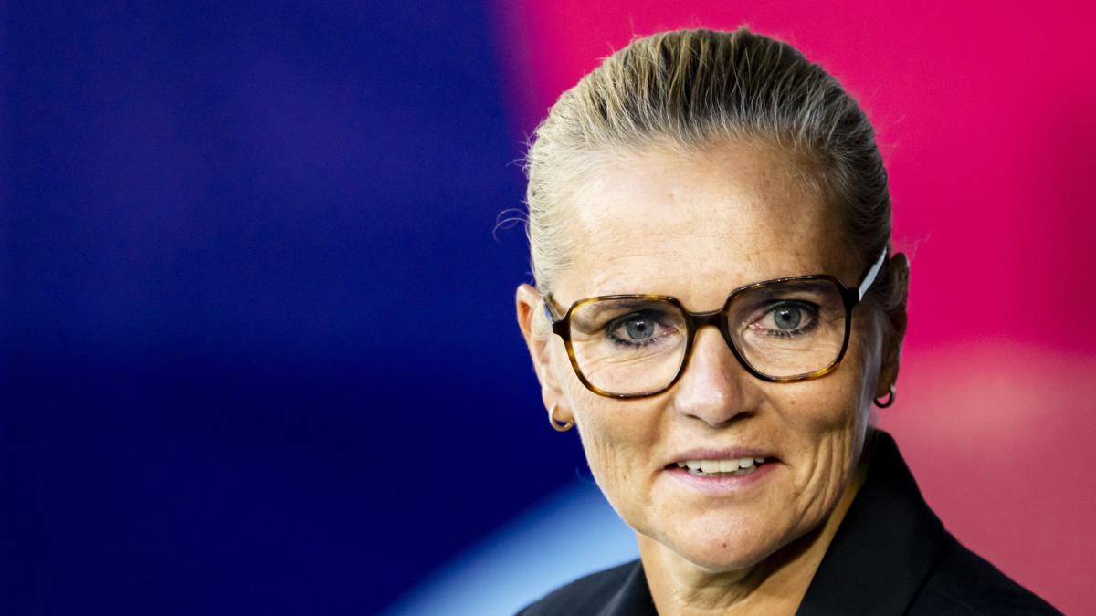 ​Sarina Wiegman: "La esencia de España sigue siendo la misma con Sonia Bermúdez"
