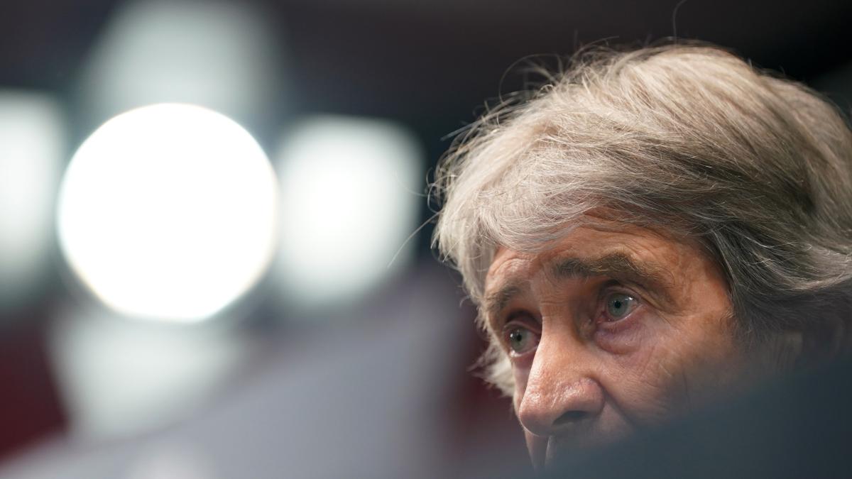 Pellegrini: "Tengo contrato y no creo que el club vaya a cambiar su manera de pensar por un partido puntual"