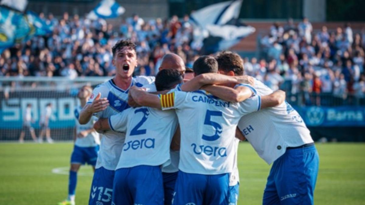 Primera RFEF: una liga entre dos mundos
