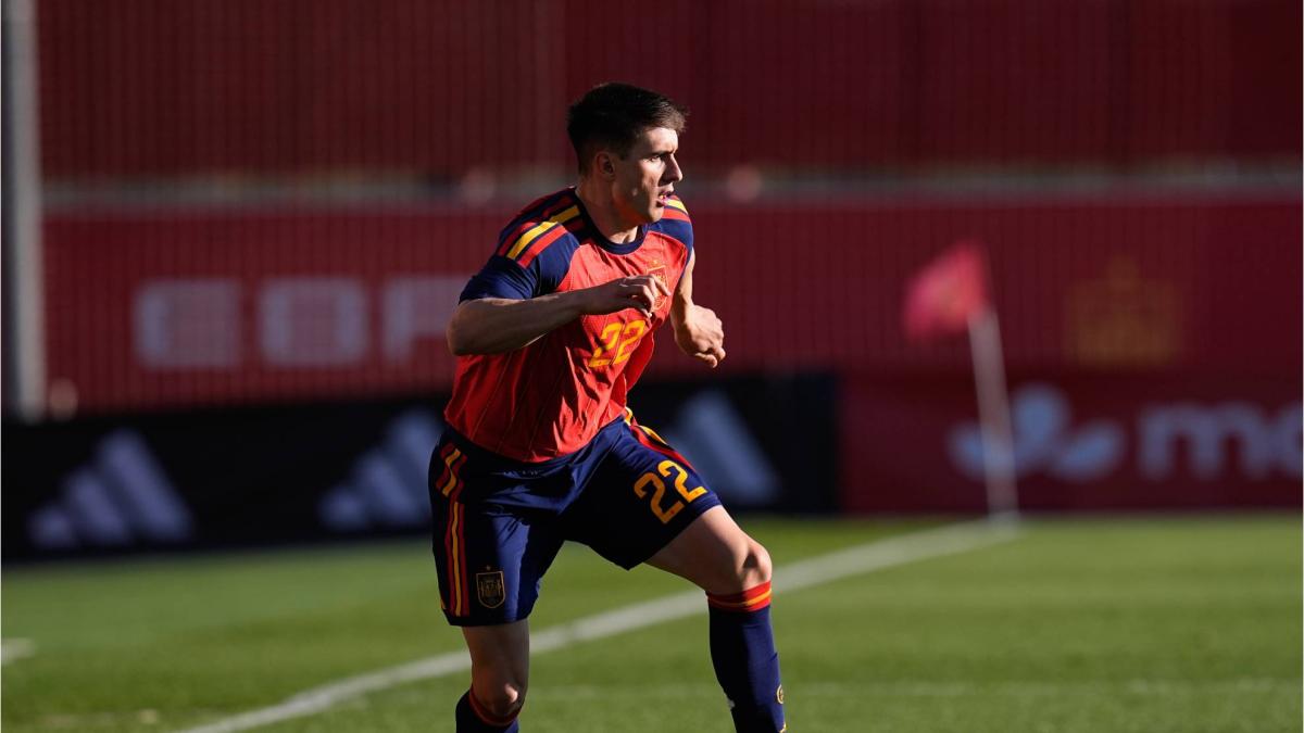 Luis de la Fuente recluta a Iván Fresneda, lateral derecho de la Sub 21, para la Selección