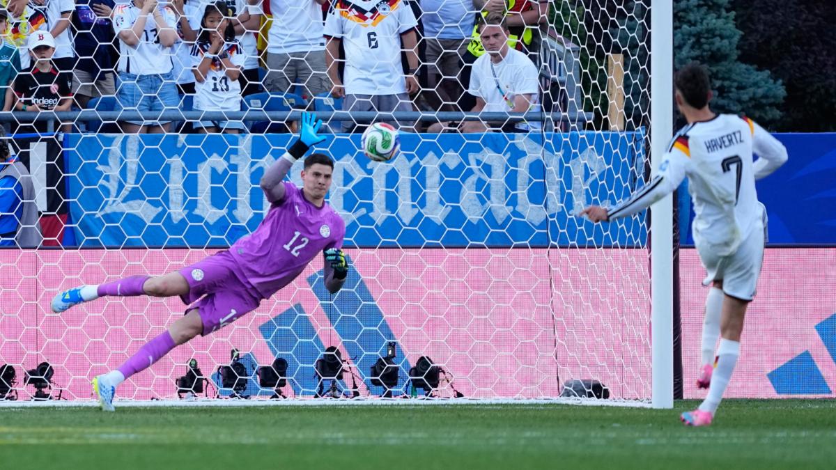 ¿Quién es Orlando Gill? El portero de moda de Paraguay que ha eliminado a Alemania en el Mundial