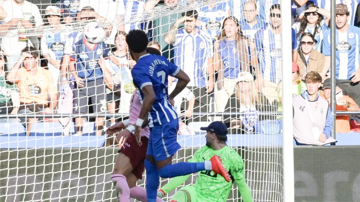 Dimitrievski: "Nos falta poner huevos, no estamos a la altura del club"