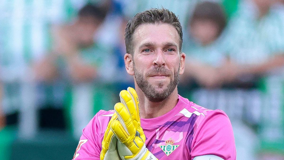 Adrián, en su despedida: "Las decisiones que parten del corazón son las adecuadas"
