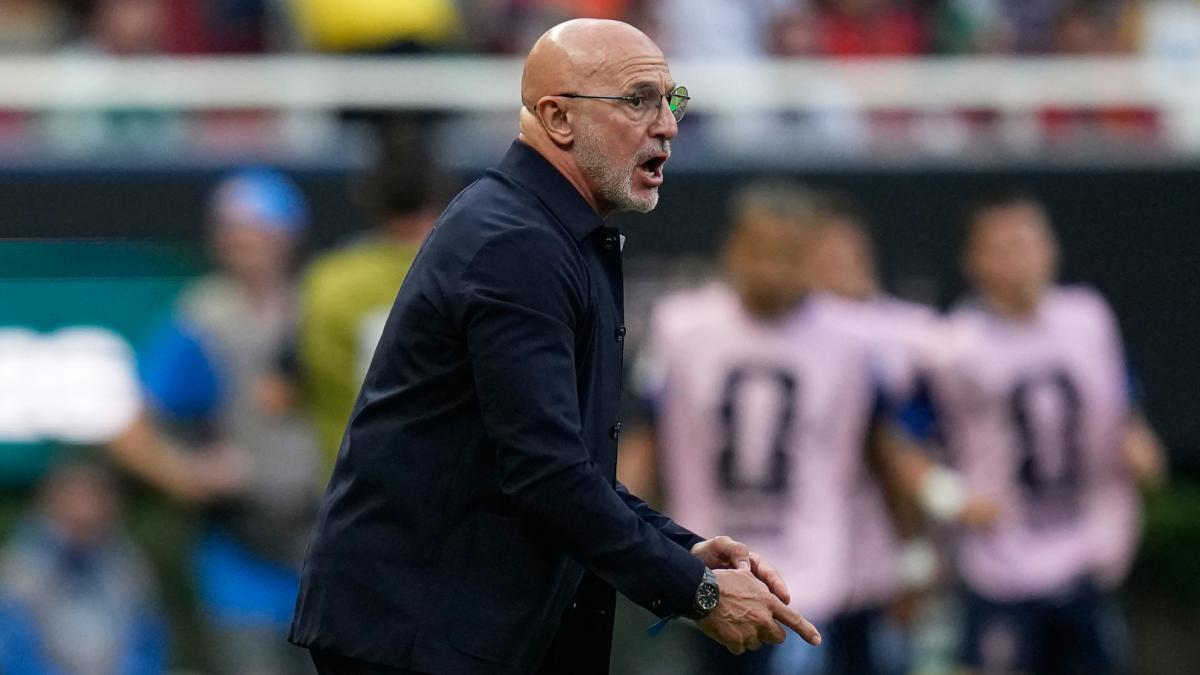 De la Fuente: "Espero que a partir de ahora podamos jugar partidos normales"