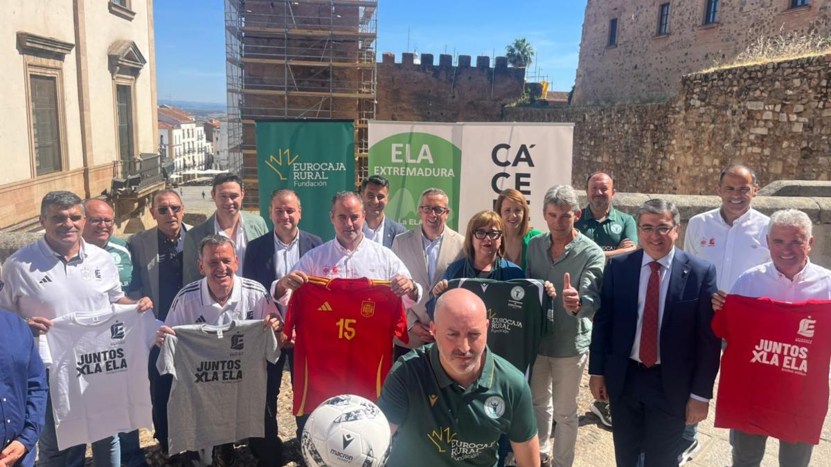 Las Leyendas España se calzan de nuevo las botas para apoyar la lucha contra la ELA